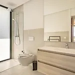 Villa Vacation Marbella I Martinica, Turquoise Heated Pool, Rooftop Hot Tub With Sea View, Cine Room, Night Security, Alarm System, 5 Min To The *