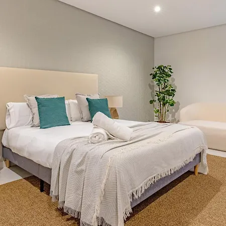 Vacation Marbella I Martinica, Turquoise Heated Pool, Rooftop Hot Tub With Sea View, Cine Room, Night Security, Alarm System, 5 Min To The * エステポナ