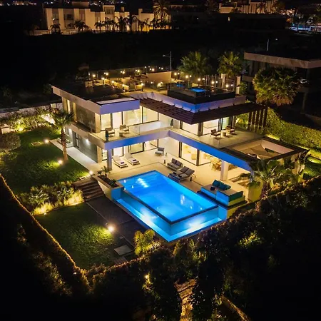 ヴィラ Vacation Marbella I Martinica, Turquoise Heated Pool, Rooftop Hot Tub With Sea View, Cine Room, Night Security, Alarm System, 5 Min To The