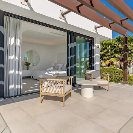 Vacation Marbella I Martinica, Turquoise Heated Pool, Rooftop Hot Tub With Sea View, Cine Room, 5 Min To The Villa Estepona