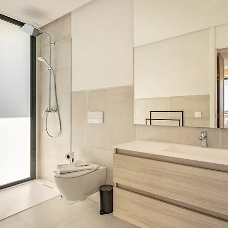 ヴィラ Vacation Marbella I Martinica, Turquoise Heated Pool, Rooftop Hot Tub With Sea View, Cine Room, Night Security, Alarm System, 5 Min To The *