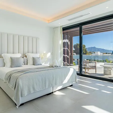 Vacation Marbella I Martinica, Turquoise Heated Pool, Rooftop Hot Tub With Sea View, Cine Room, 5 Min To The Villa